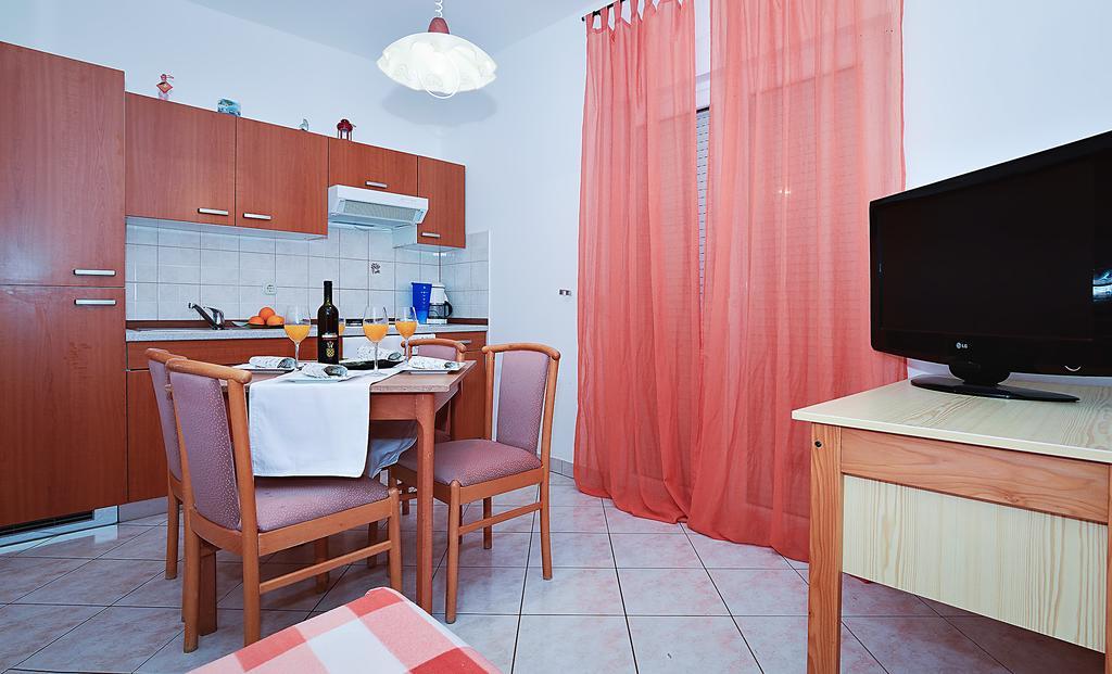 Apartments Lucija Sukošan Kültér fotó