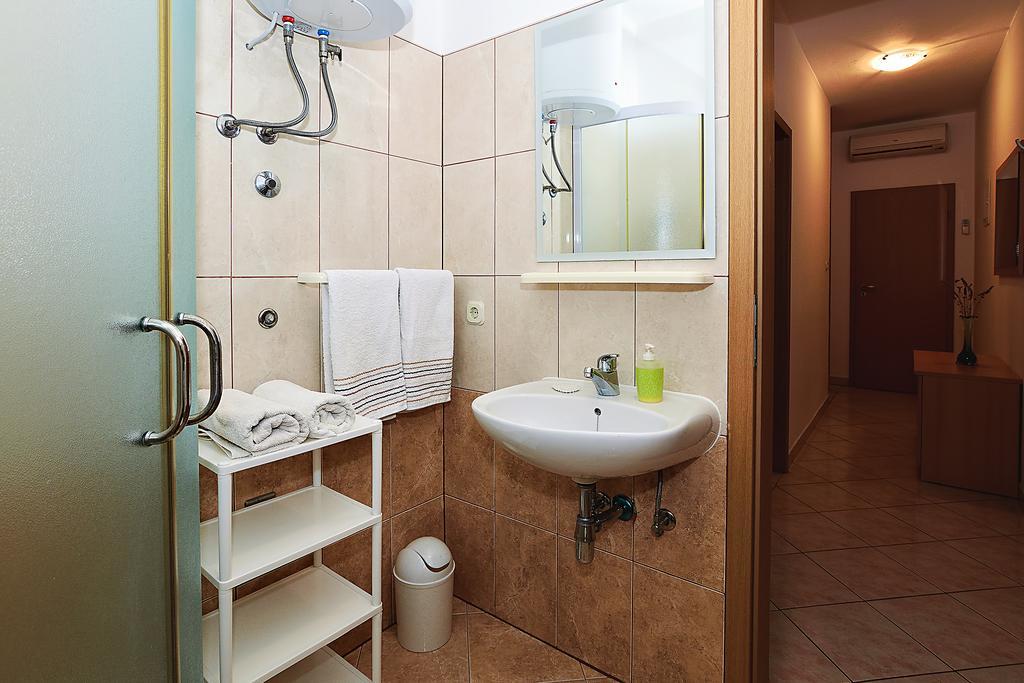 Apartments Lucija Sukošan Kültér fotó